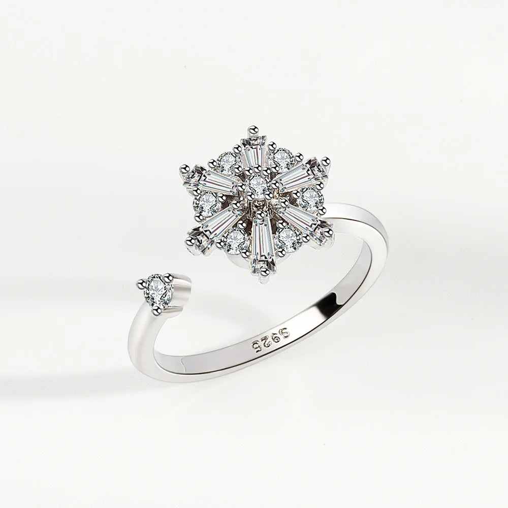 Star and moon spinning ring