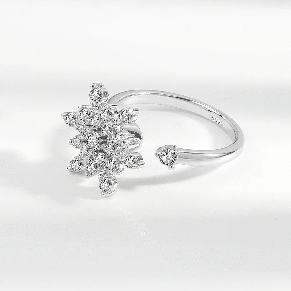 Star and moon spinning ring