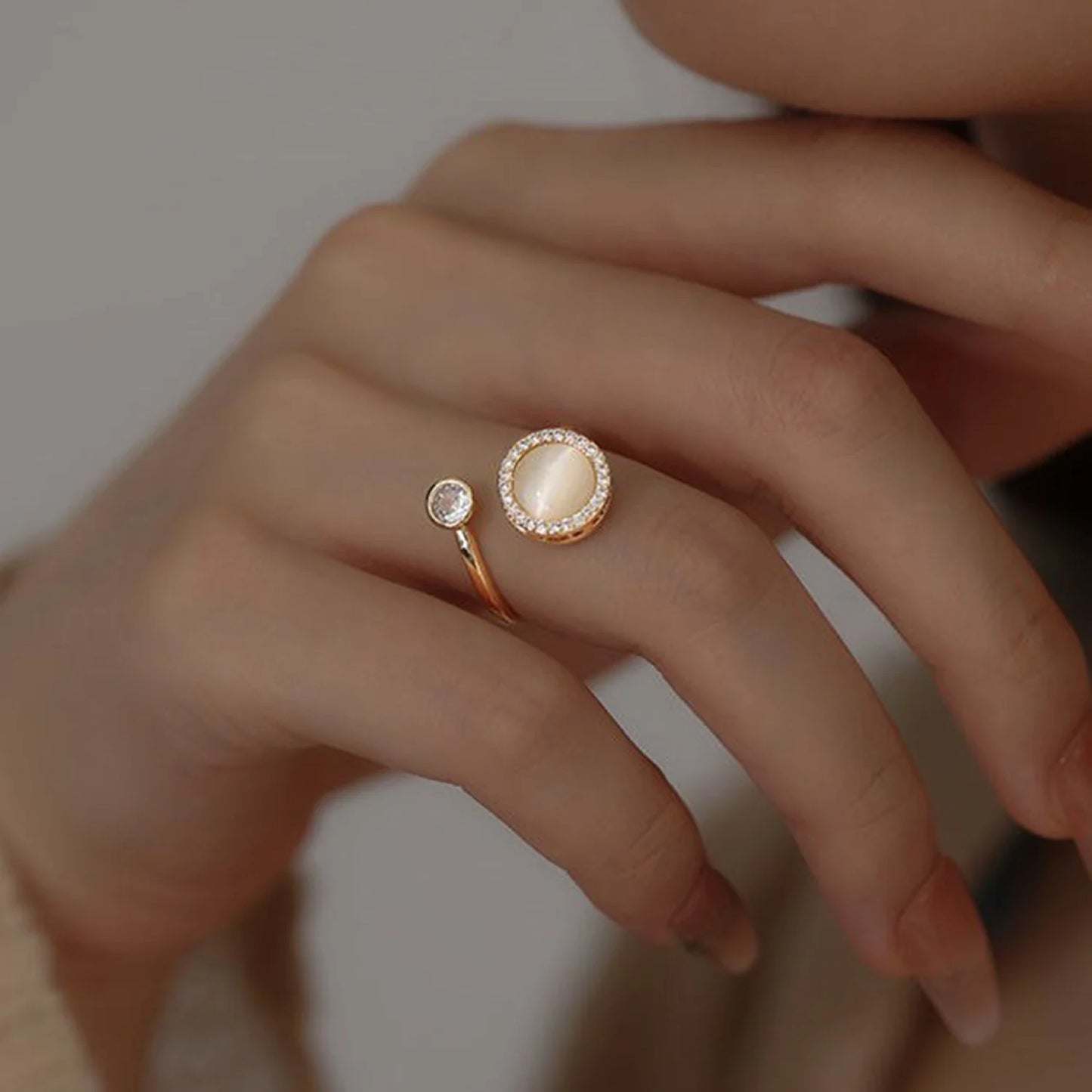 Korea Opal Rotating Anxiety Rings For Women Gold Color Zircon Wedding Ring Adjustable Girls Anti Stress Fidget Jewelry Gift