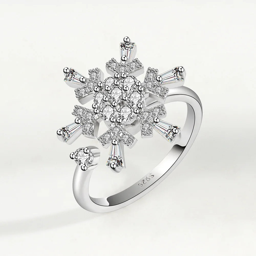Star and moon spinning ring