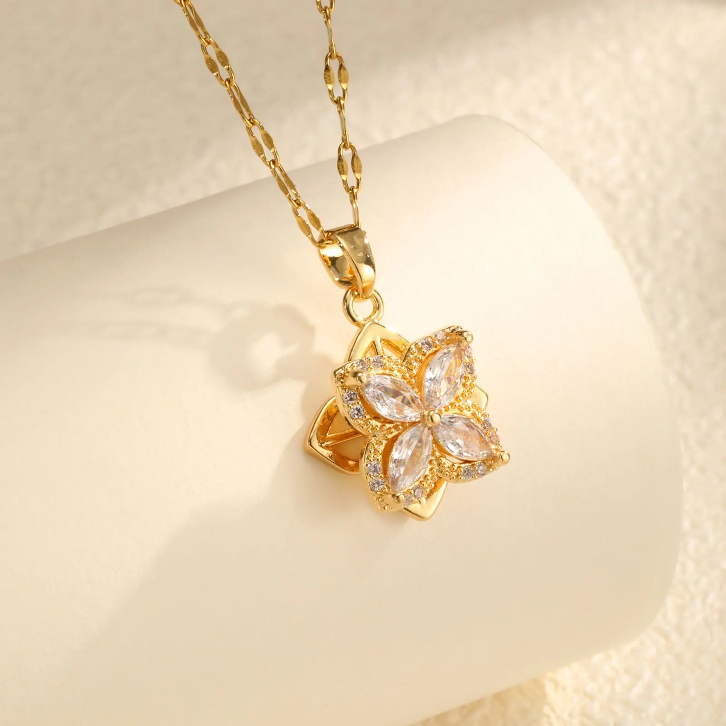 Rotating Flower Pendant Necklace